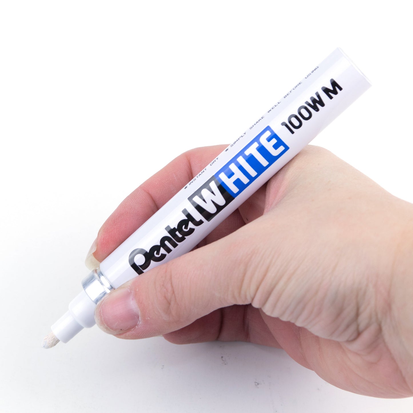 3.9mm Medium Point Pentel White Permanent Marker Quick Drying White China Clay Pigment Ink